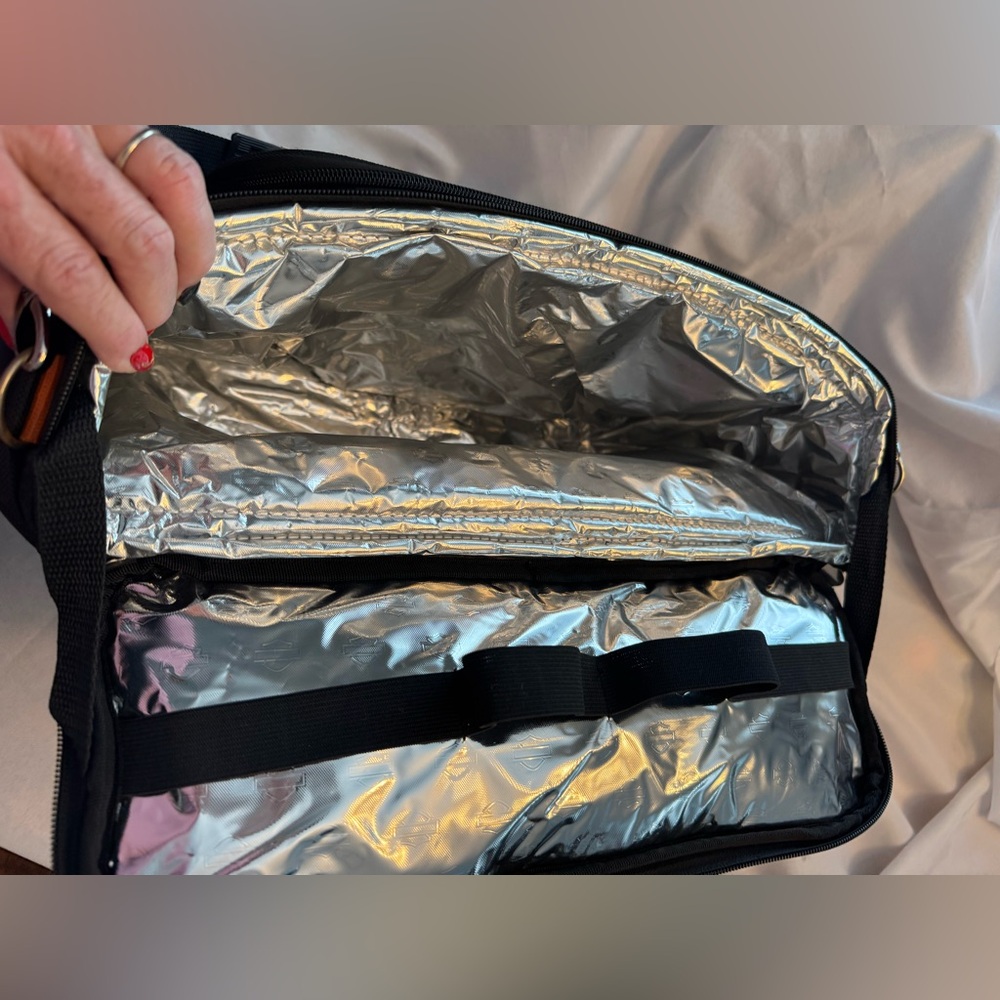 Harley-Davidson Black and Orange Thermal Bag - Picture 12 of 13